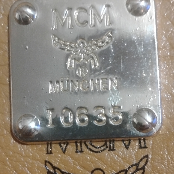 MCM Cognac Backpack& Pick An Item For FREE! - Picture 11 of 12